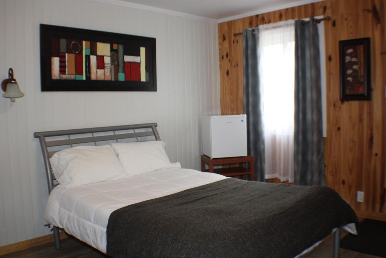 Auberge St-Tite-Des-Caps Saint-Tite-des-Caps Zewnętrze zdjęcie