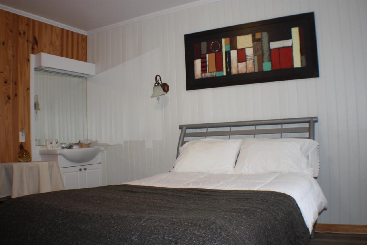Auberge St-Tite-Des-Caps Saint-Tite-des-Caps Zewnętrze zdjęcie