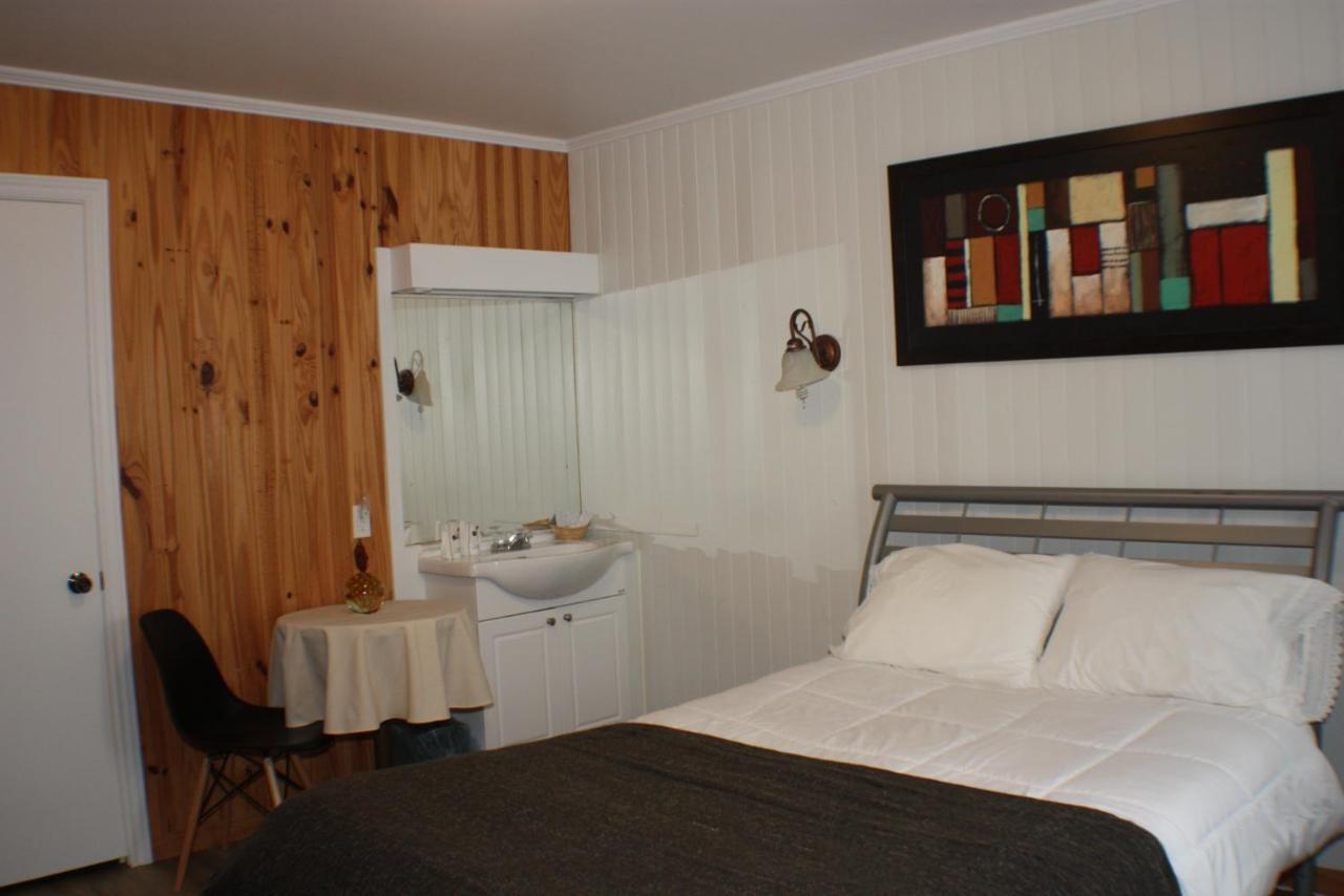 Auberge St-Tite-Des-Caps Saint-Tite-des-Caps Zewnętrze zdjęcie