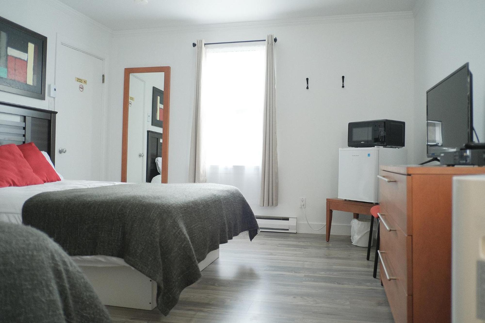 Auberge St-Tite-Des-Caps Saint-Tite-des-Caps Zewnętrze zdjęcie