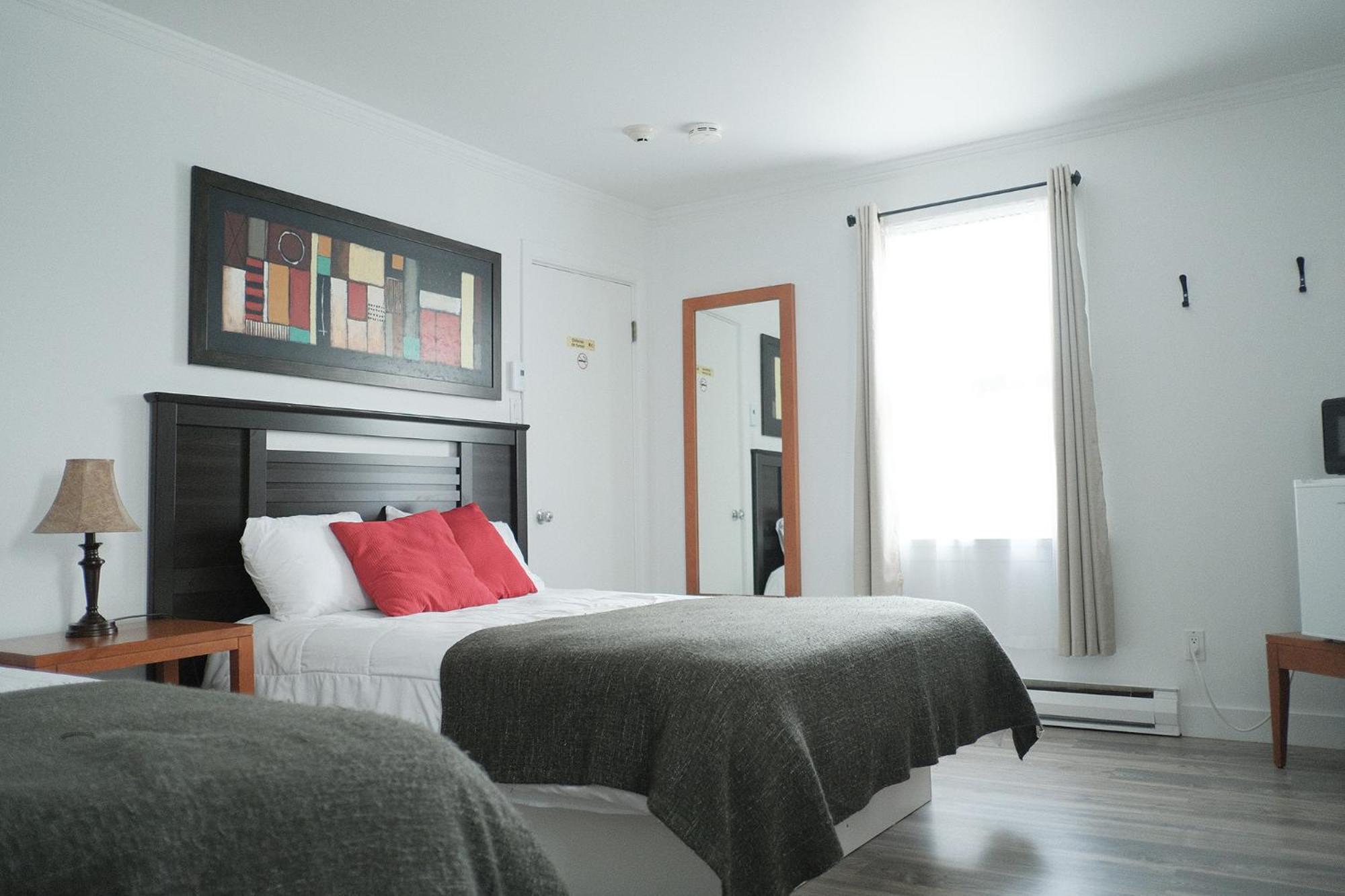 Auberge St-Tite-Des-Caps Saint-Tite-des-Caps Zewnętrze zdjęcie