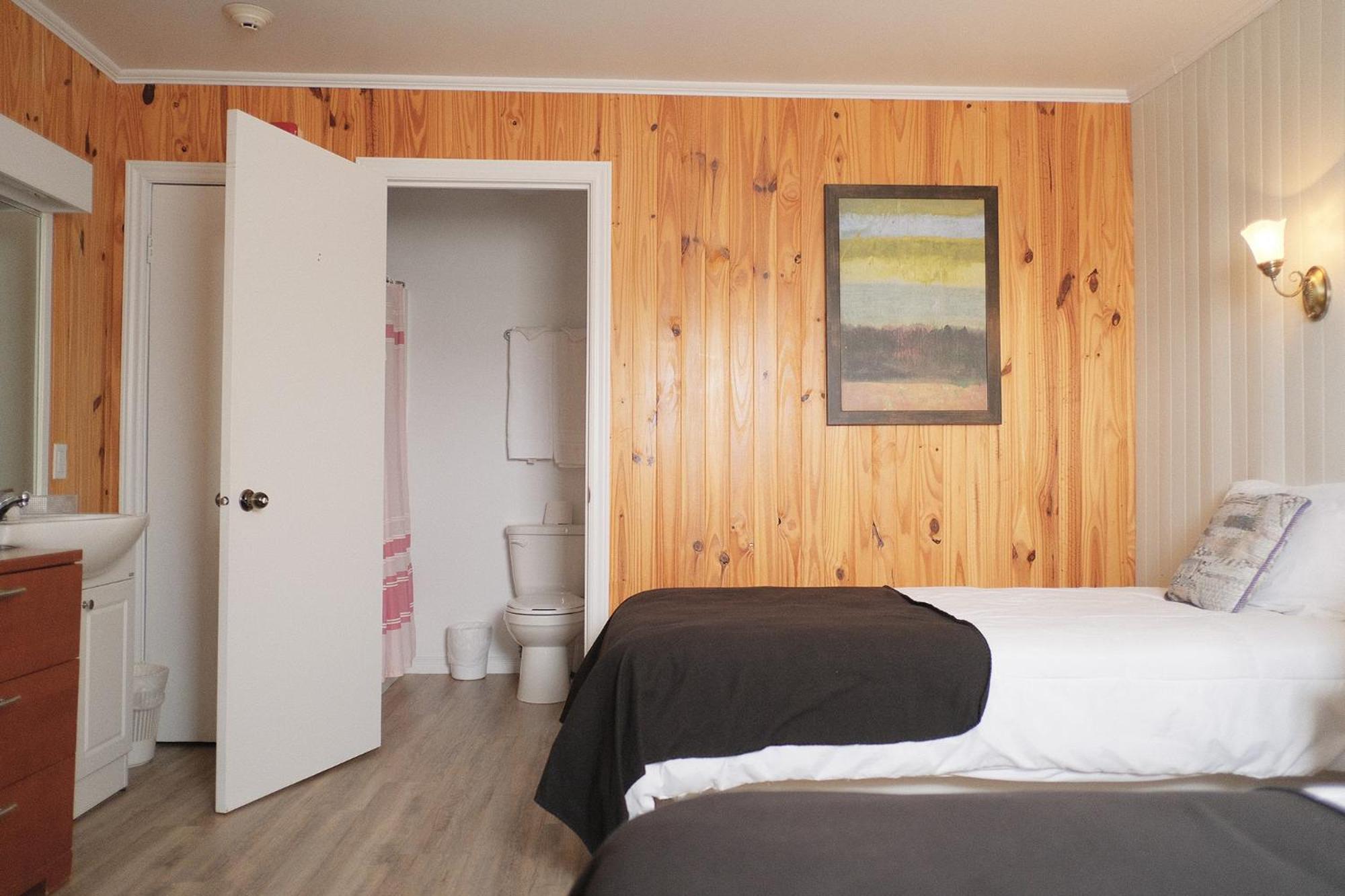 Auberge St-Tite-Des-Caps Saint-Tite-des-Caps Zewnętrze zdjęcie