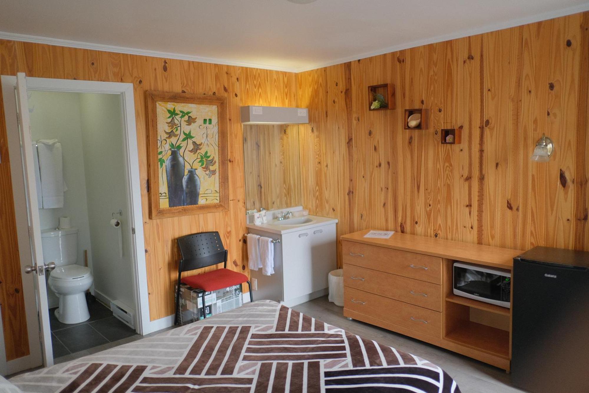 Auberge St-Tite-Des-Caps Saint-Tite-des-Caps Zewnętrze zdjęcie